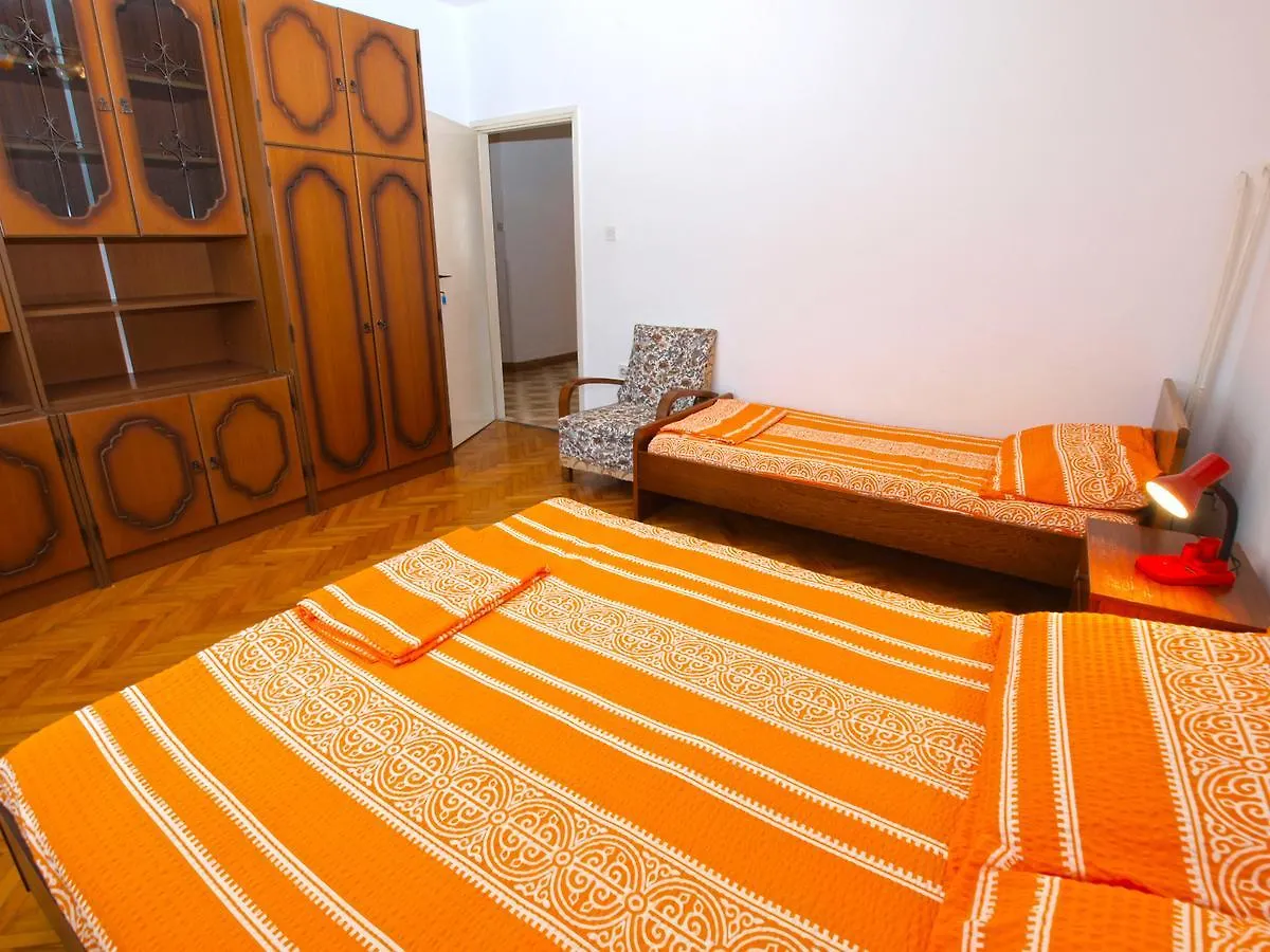 Apartment Milutin 1051 Pula 0*,  Kroatien