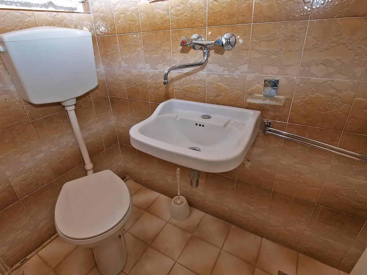 Apartment Milutin 1051 Póla Horvátország