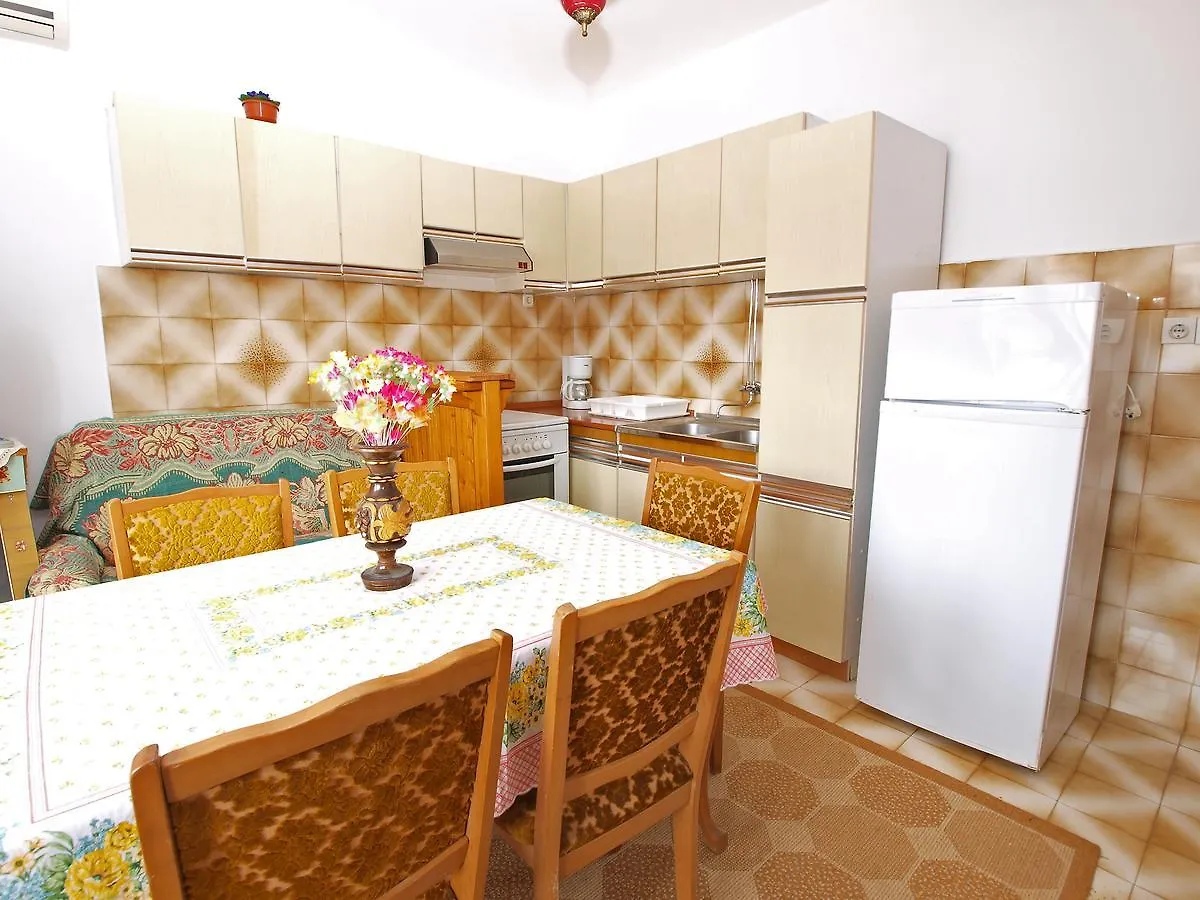 פולה Apartment Milutin 1051
